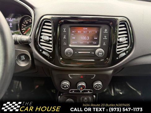 Used 2018 Jeep Compass Latitude AWD/4WD image 26