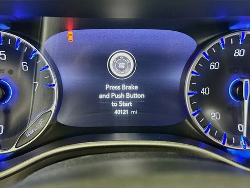 Used 2024 Chrysler Pacifica Touring-L FWD image 19