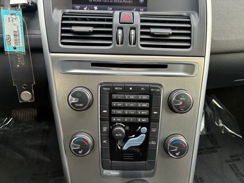 Used 2011 Volvo XC60 3.2 image 28