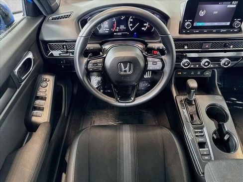 Used 2025 Honda Civic Sport image 19