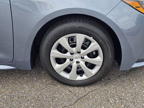 Used 2024 Toyota Corolla LE image 6