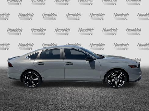 Used 2024 Honda Accord Sport image 11