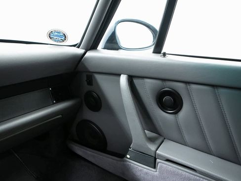 Used 1992 Porsche 911 Turbo image 24