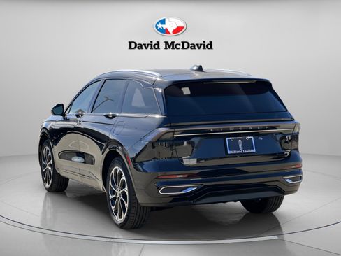 New 2026 Lincoln Nautilus Reserve image 5