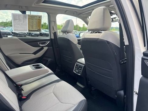 Certified 2024 Subaru Forester Premium AWD/4WD image 22