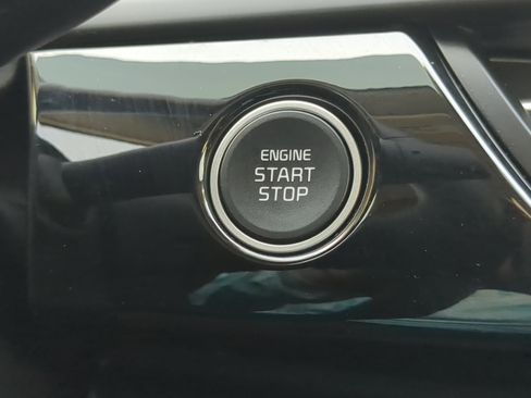 Certified 2025 Kia Seltos S image 27