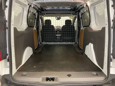 Used 2020 Ford Transit Connect XLT image 6