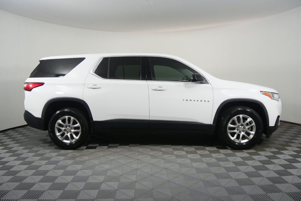 Used 2020 Chevrolet Traverse LS FWD image 6