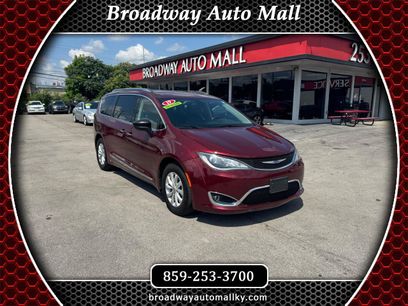Used 2019 Chrysler Pacifica Touring-L
