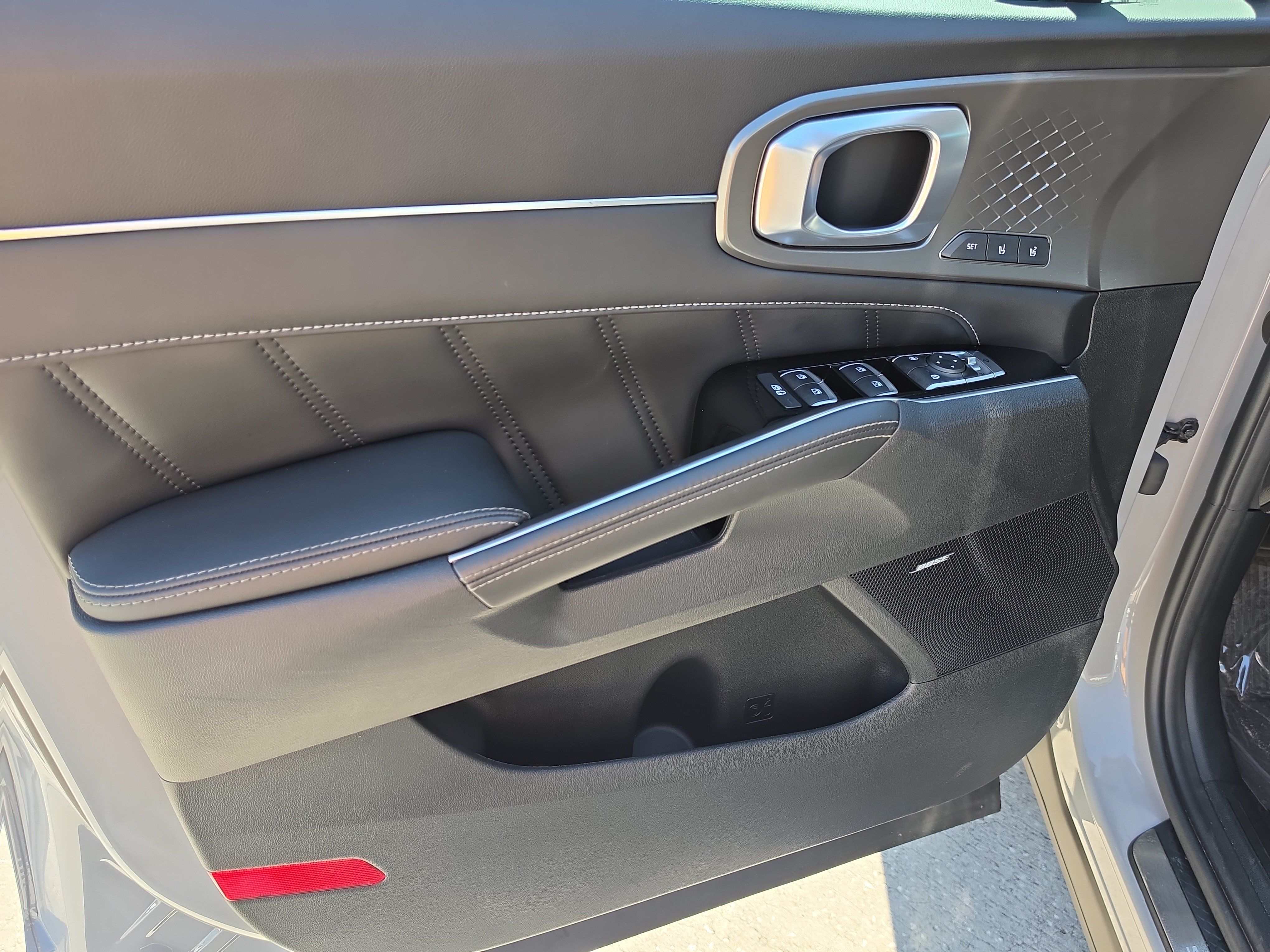 Certified 2022 Kia Sorento SX FWD image 18