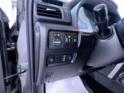 Used 2022 Toyota 4Runner SR5 Premium w/ Moonroof Package AWD/4WD image 16