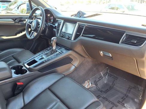 Used 2015 Porsche Macan S w/ Infotainment Package AWD/4WD image 26