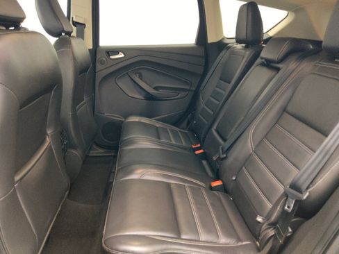 Used 2019 Ford Escape Titanium AWD/4WD image 18