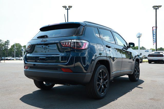 New 2026 Jeep Compass Latitude AWD/4WD image 6