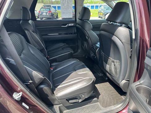 Used 2023 Hyundai Palisade Limited AWD/4WD image 11