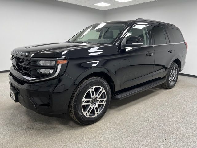 Used 2025 Ford Expedition Active AWD/4WD image 5