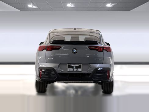Used 2026 BMW X2 xDrive28i w/ Technology Package AWD/4WD image 10