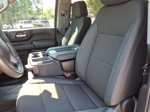 Used 2026 Chevrolet Silverado 2500 Custom w/ Custom Value Package AWD/4WD image 22