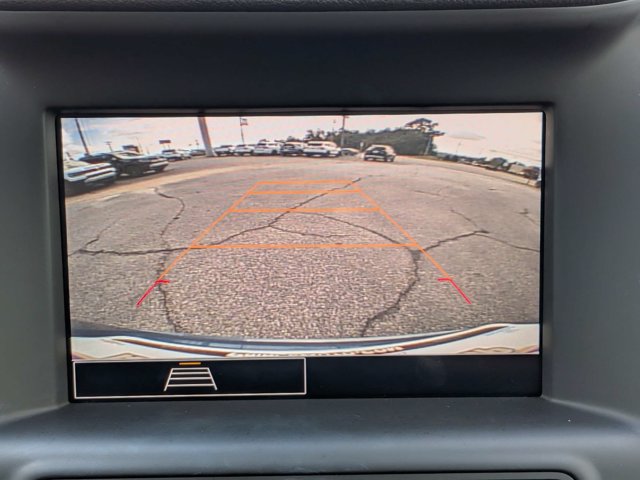 Used 2024 GMC Terrain SLE w/ Driver Convenience Package FWD image 21