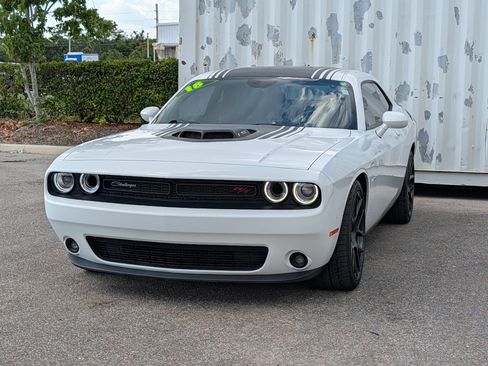 Used 2018 Dodge Challenger R/T Plus RWD image 7
