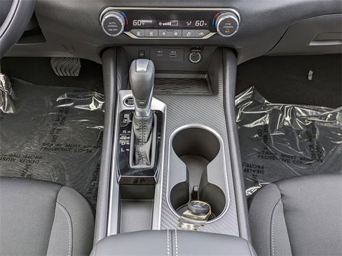 New 2025 Nissan Altima 2.5 SV w/ SV Special Edition Package image 19