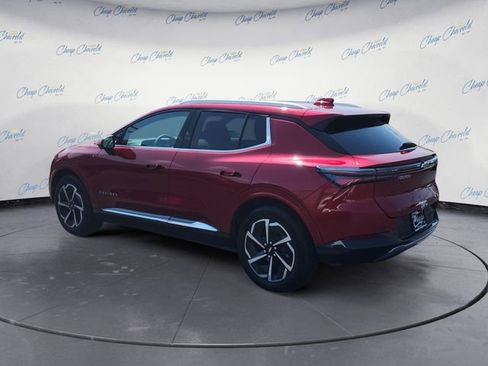 Used 2024 Chevrolet Equinox EV LT image 3