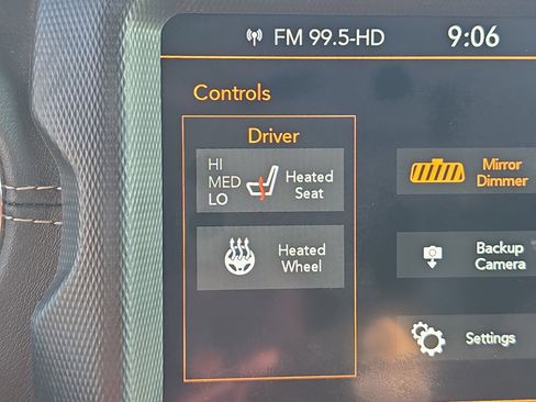 Used 2018 Jeep Wrangler Unlimited Sahara AWD/4WD image 24