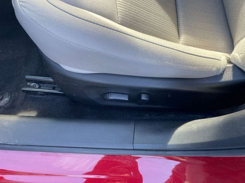 Used 2025 Nissan Altima 2.5 SV image 23