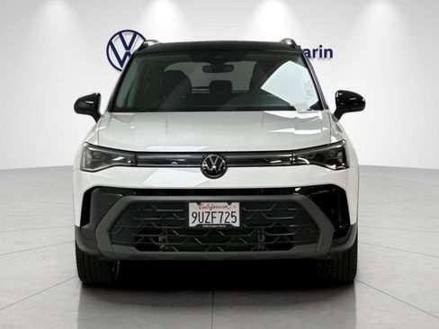 Used 2025 Volkswagen Taos SE AWD/4WD image 8