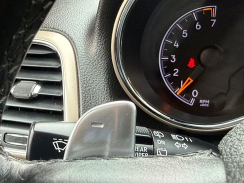 Used 2014 Jeep Grand Cherokee Limited image 28