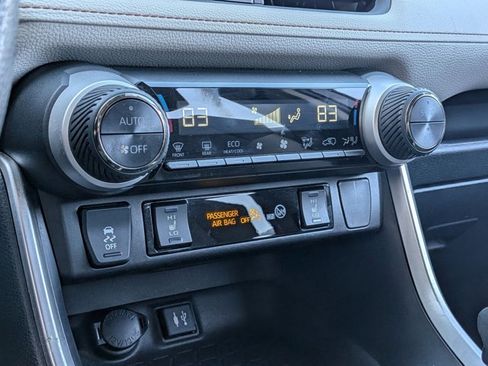 Used 2019 Toyota RAV4 XLE w/ Convenience Package image 14