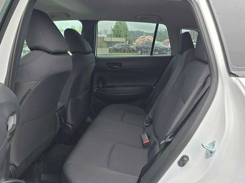 Used 2026 Toyota Corolla Cross LE AWD/4WD image 16
