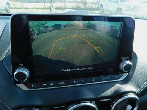 Used 2024 Nissan Sentra SV image 30