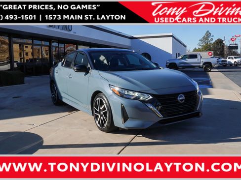 Used 2024 Nissan Sentra SR w/ SR Premium Package image 1