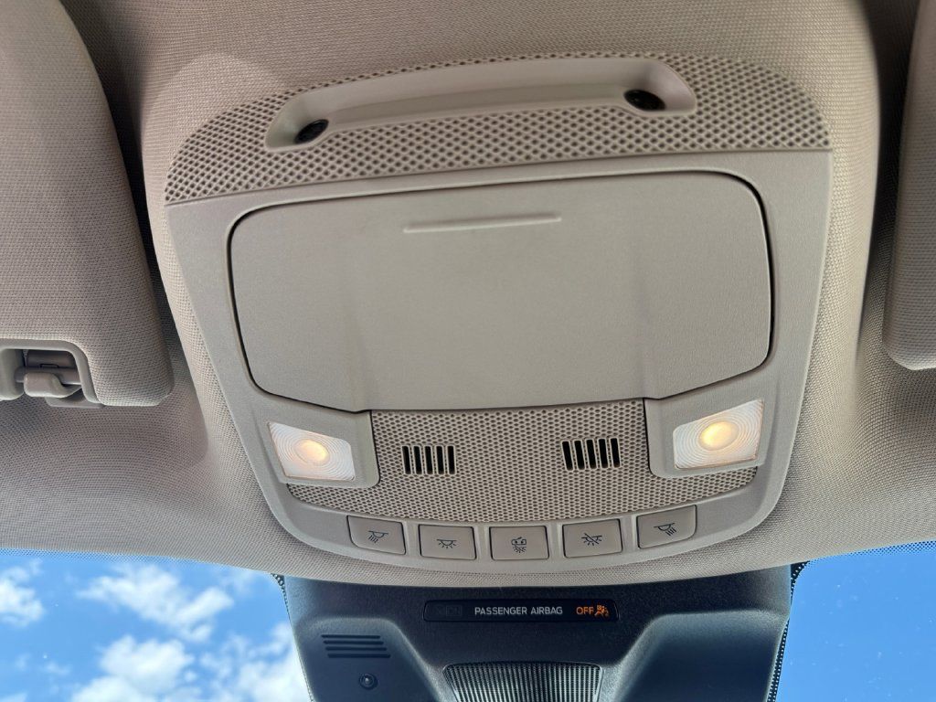 Used 2024 Ford Expedition XLT RWD image 21