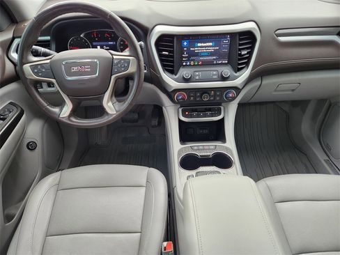 Used 2020 GMC Acadia SLT image 11