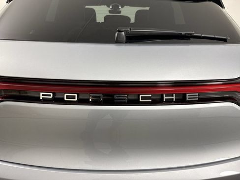 Certified 2026 Porsche Macan AWD/4WD image 20
