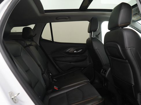 Used 2021 GMC Terrain SLT w/ Infotainment Package II AWD/4WD image 14