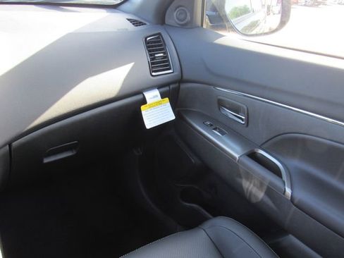New 2026 Mitsubishi Outlander Sport SEL AWD/4WD image 19