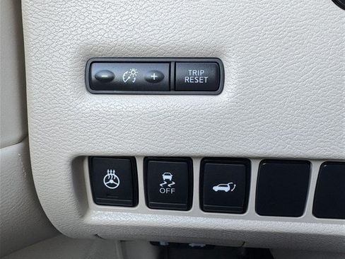 Used 2018 Nissan Murano SL w/ Moonroof Package AWD/4WD image 24