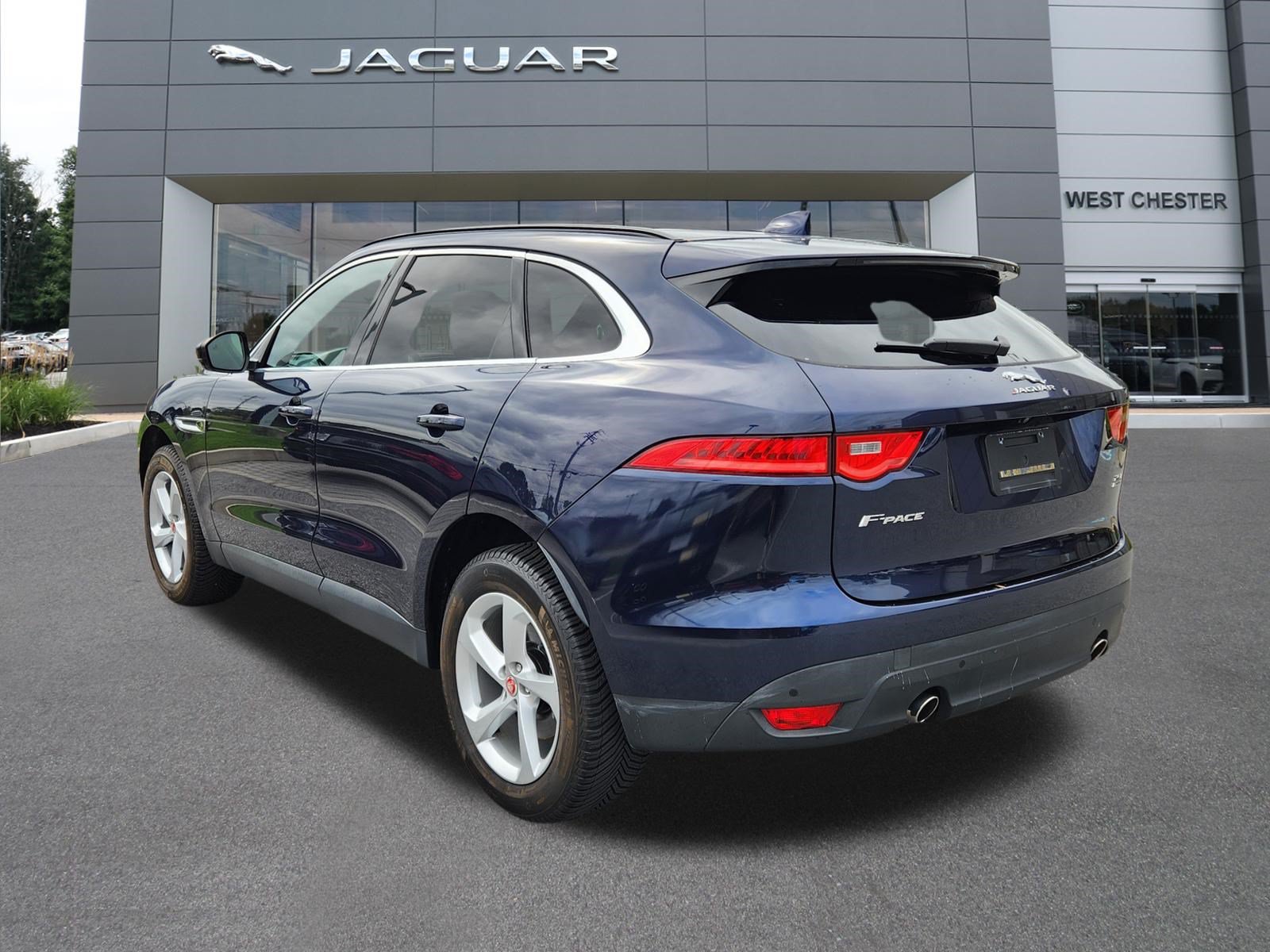 Used 2019 Jaguar F-PACE Premium AWD/4WD image 3
