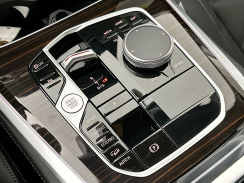 New 2026 BMW X5 xDrive40i w/ Parking Assistance Package image 17