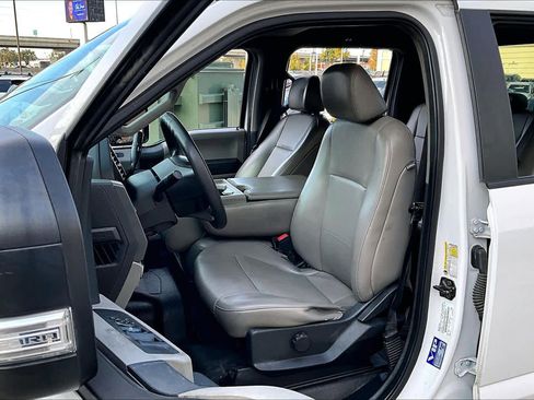 Used 2020 Ford F250 XL w/ Power Equipment Group image 8