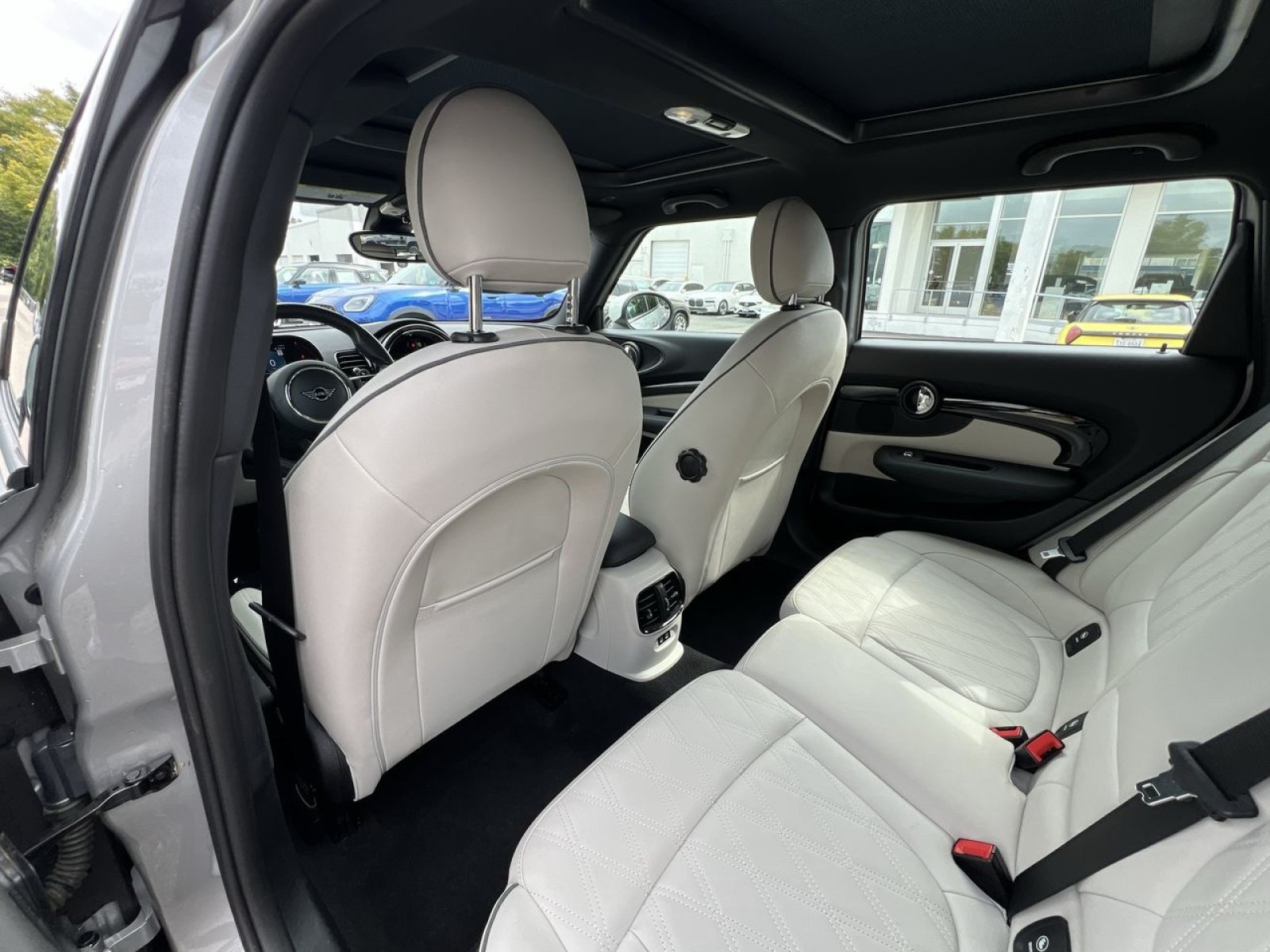Used 2024 MINI Cooper Clubman John Cooper Works w/ Signature Upholstery Package AWD/4WD image 23