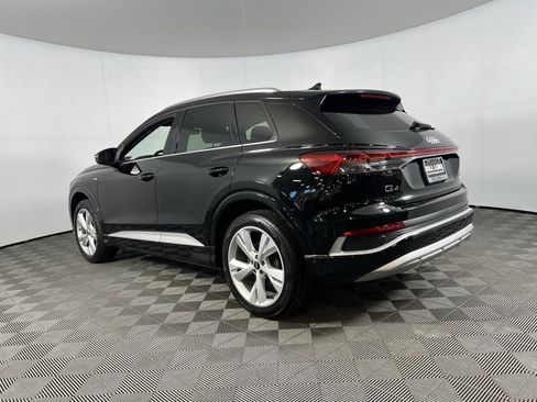 Used 2023 Audi Q4 e-tron Premium Plus image 8