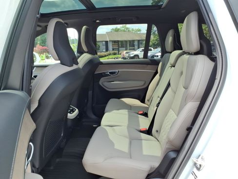 New 2026 Volvo XC90 B6 Core w/ Protection Package Premier AWD/4WD image 6