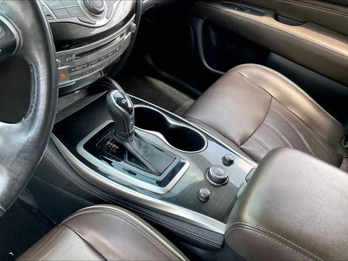 Used 2019 INFINITI QX60 Luxe w/ Essential Package FWD image 15