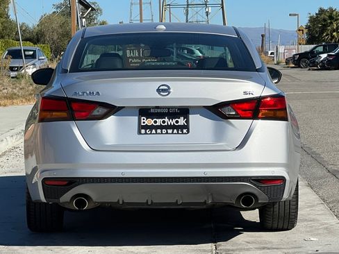 Used 2022 Nissan Altima 2.5 SR image 5