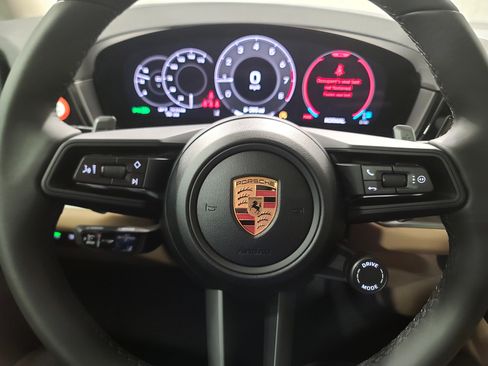 New 2026 Porsche Cayenne image 16