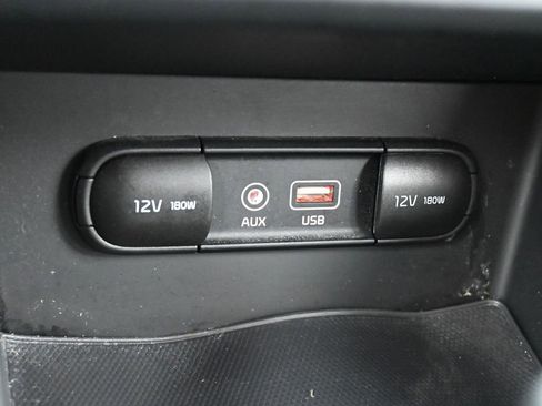 Used 2019 Kia Niro LX image 21